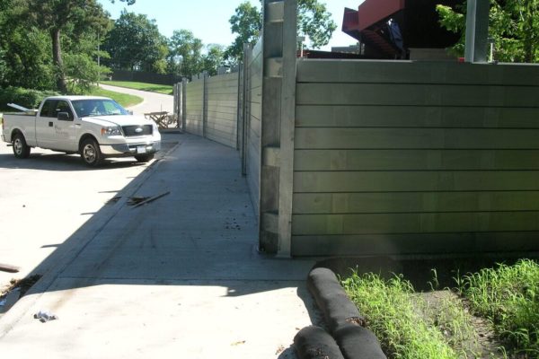 The system uses four 90 degree custom corner posts