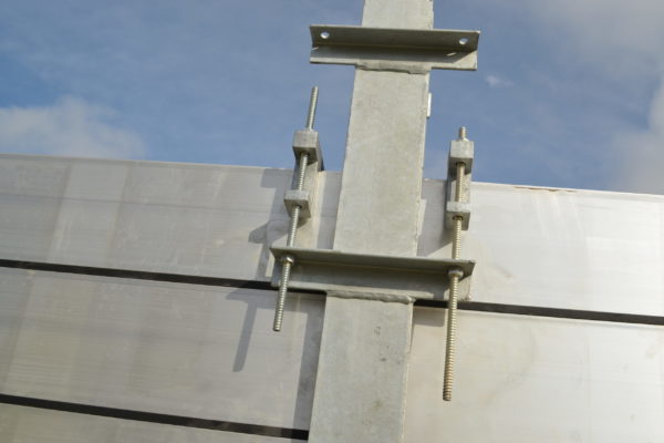 Flood Barrier sealing clamps
